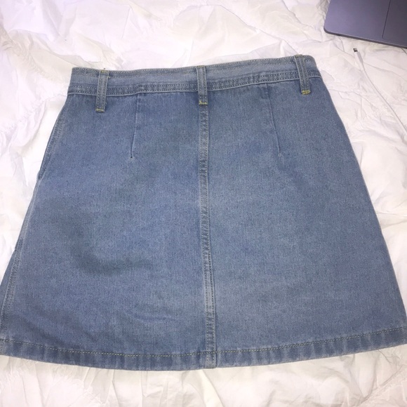 Button up jean skirt - Picture 2 of 2